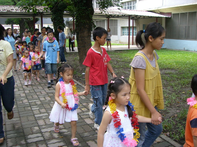 welcome015.JPG