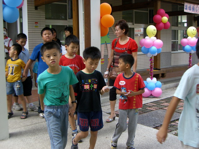 welcome196.JPG