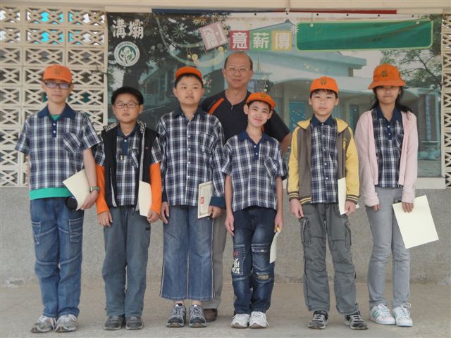 學生參加揚子中學語文數學競試獲金質獎與優良獎